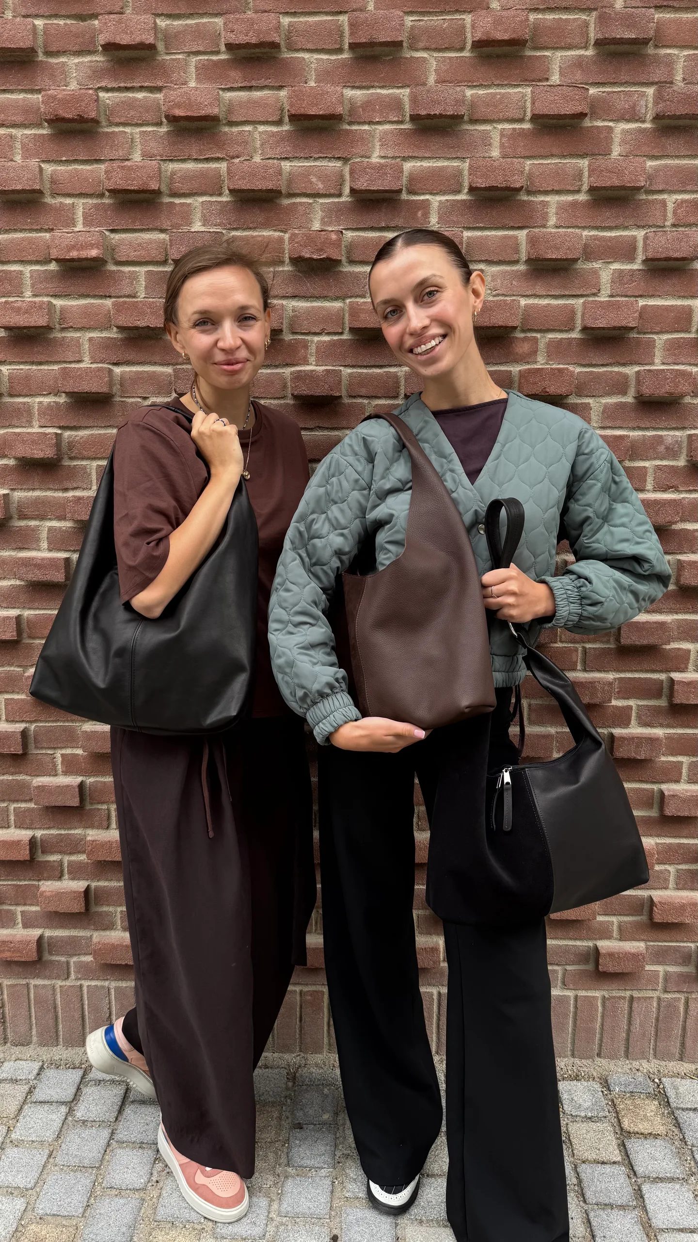 Kabelka Vela Minimal - čierna matná